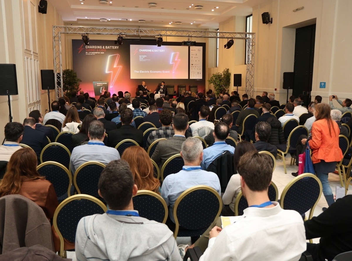 Με μεγάλη επιτυχία και… ειδήσεις ολοκληρώθηκε η διεξαγωγή τής 2ης Charging & Battery Summit & Expo 